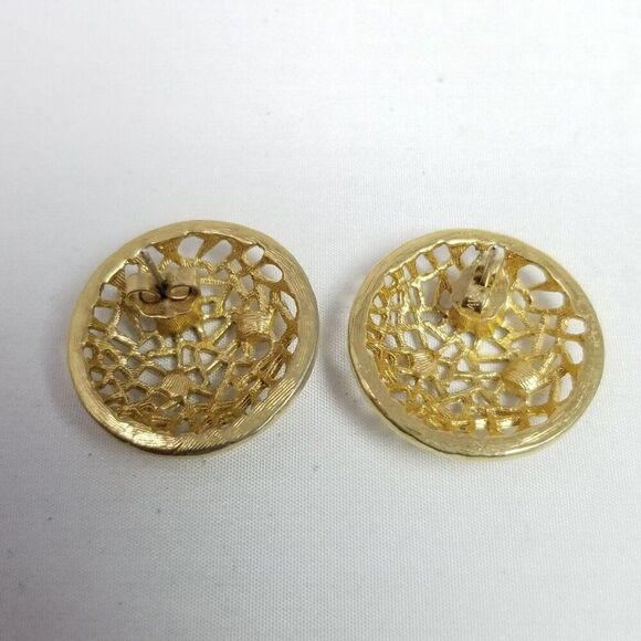 Vintage Gold Tone Stud Earrings Dome Shape Filigree Design, 80s 90s Style - Picture 3 of 6